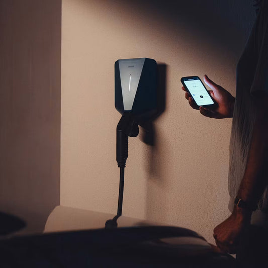 Easee Charge Up ferdig montert