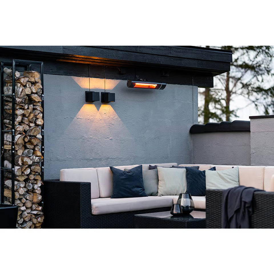Terrassevarmer m/fjernkontroll ferdig montert